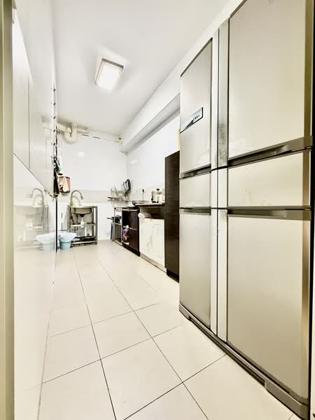 591A Ang Mo Kio Street 51, 591A Ang Mo Kio Street 51, 2 Bedrooms, 731 sqft, HDB Flat For Sale, by Kelvin Poh, 500232629 - Kitchen - PropertyGuru.com.sg