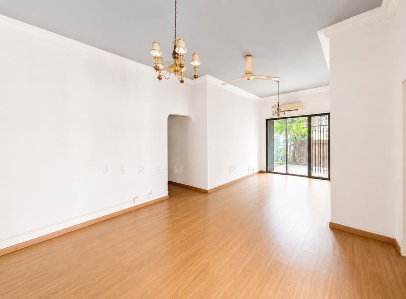 Serangoon Garden Estate Semi-D, Farleigh Ave, Portchester, Tavistock Ave, Berwick, 3 Bedrooms, 3,000 sqft, Semi-Detached House For Rent, by Jeremy Pher, 500232644 - Living Room - PropertyGuru.com.sg