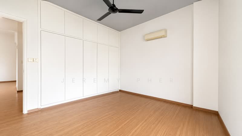 Serangoon Garden Estate Semi-D, Farleigh Ave, Portchester, Tavistock Ave, Berwick, 3 Bedrooms, 3,000 sqft, Semi-Detached House For Rent, by Jeremy Pher, 500232644 - Bedroom - PropertyGuru.com.sg