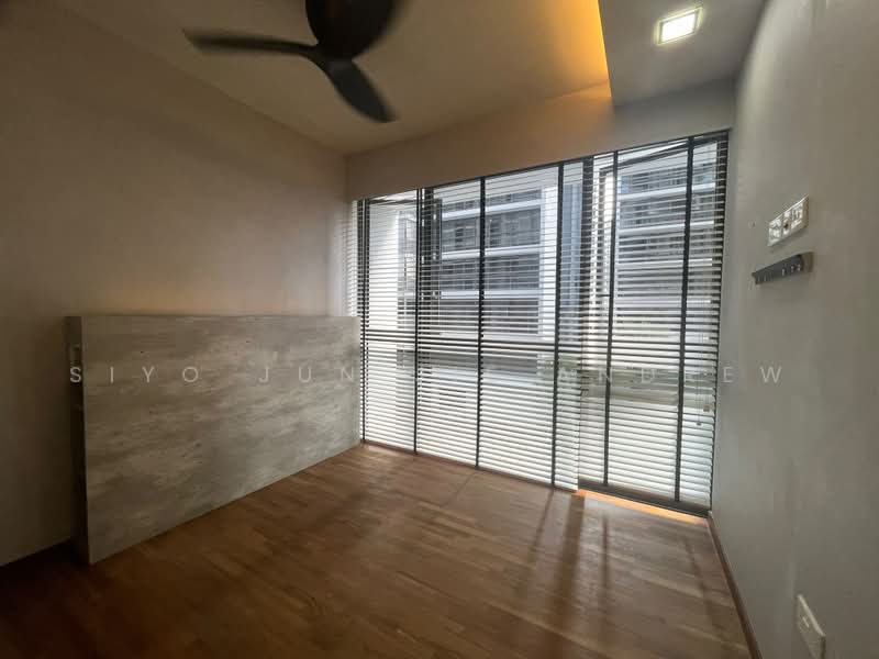 Twin Waterfalls, 102 Punggol Walk, 3 Bedrooms, 1,109 sqft, Condominium For Rent, by Siyo Jun Jie Andrew, 500232647 - Master Bedroom - PropertyGuru.com.sg