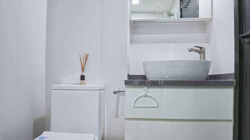 The Quartz, 57 Compassvale Bow, 3 Bedrooms, 1,141 sqft, Condominium For Sale, by Nick Goh, 500232649 - Bathroom - PropertyGuru.com.sg