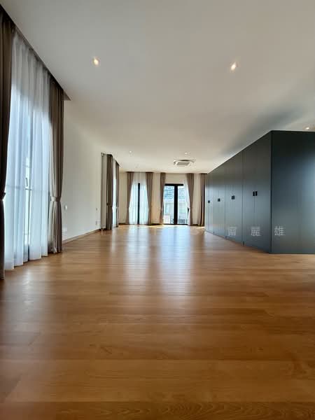 Broadrick Road, Broadrick Road, 6 Bedrooms, 6,338 sqft, Detached House For Rent, by Polly Ning 甯麗雄, 500232650 - Master Room - PropertyGuru.com.sg