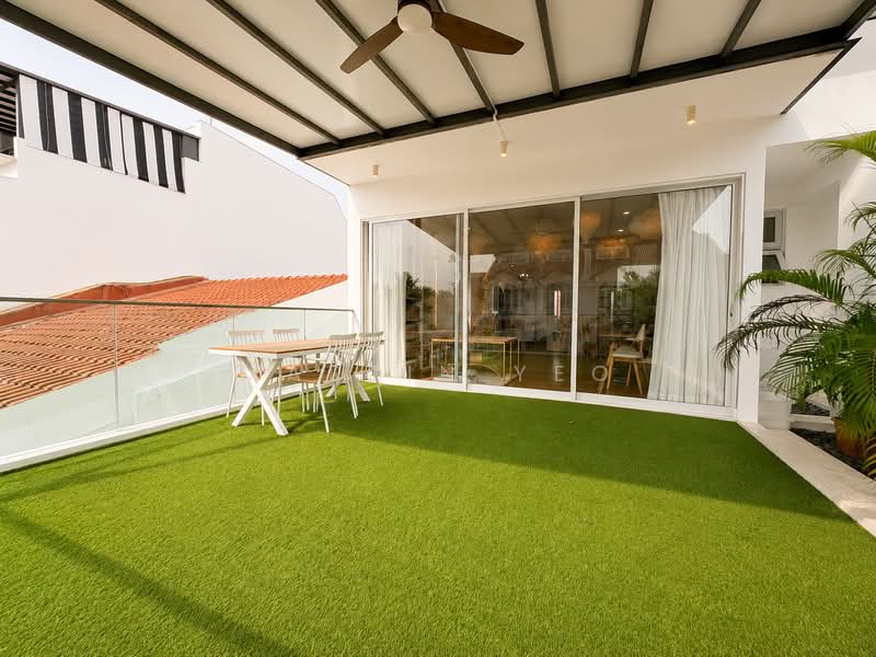 Serangoon Garden Estate, Cooling Close, 5 Bedrooms, 4,500 sqft, Semi-Detached House For Sale, by Martin Yeo, 500232658 - Balcony - PropertyGuru.com.sg