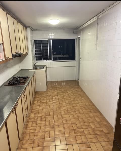 330 Serangoon Avenue 3, 330 Serangoon Avenue 3, 3 Bedrooms, 904 sqft, HDB Flat For Sale, by Carlton Hwee, 500232659 - Kitchen - PropertyGuru.com.sg