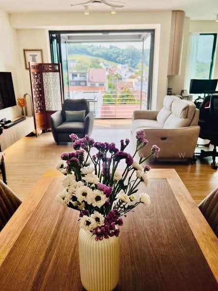 Cheap!!! Condo at HDB Price Charming View, Well Renovated, North Facing, Hillview Avenue, 3 Bedrooms, 1,249 sqft, Condominium For Sale, by Jennifer Tan WL 陈慧莲, 500232681 - Living Room - PropertyGuru.com.sg