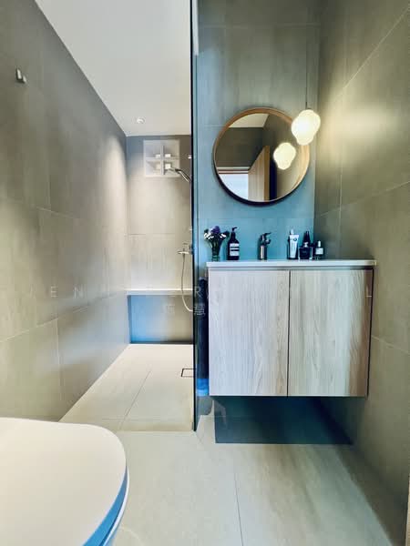 Cheap!!! Condo at HDB Price Charming View, Well Renovated, North Facing, Hillview Avenue, 3 Bedrooms, 1,249 sqft, Condominium For Sale, by Jennifer Tan WL 陈慧莲, 500232681 - Bathroom - PropertyGuru.com.sg