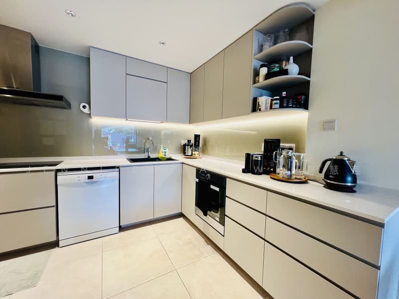 Cheap!!! Condo at HDB Price Charming View, Well Renovated, North Facing, Hillview Avenue, 3 Bedrooms, 1,249 sqft, Condominium For Sale, by Jennifer Tan WL 陈慧莲, 500232681 - Kitchen - PropertyGuru.com.sg