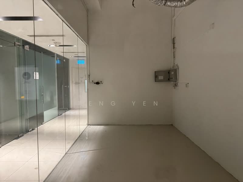 Oxley Tower, 138 Robinson Road, 194 sqft, Mall Shop For Sale, by Teng Yen, 500232684 - Interior - CommercialGuru.com.sg