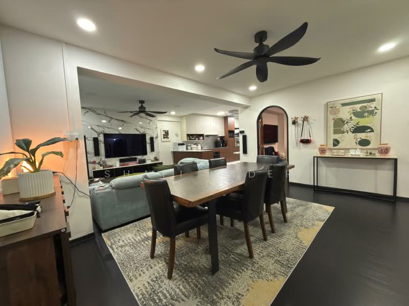 302 Tampines Street 32, 302 Tampines Street 32, 3 Bedrooms, 1,130 sqft, HDB Flat For Sale, by Shafi Kader, 500232685 - Living Room - PropertyGuru.com.sg