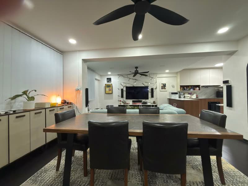 302 Tampines Street 32, 302 Tampines Street 32, 3 Bedrooms, 1,130 sqft, HDB Flat For Sale, by Shafi Kader, 500232685 - Dining Room - PropertyGuru.com.sg