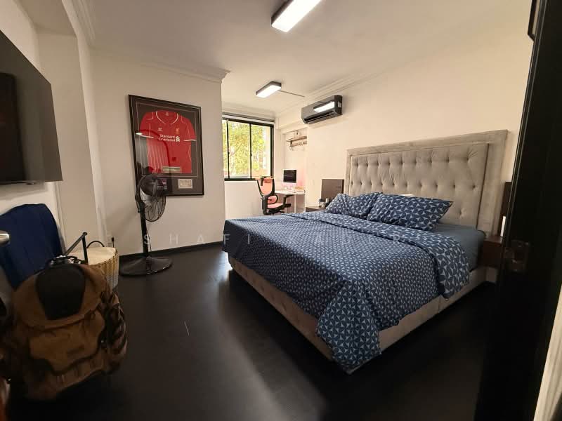 302 Tampines Street 32, 302 Tampines Street 32, 3 Bedrooms, 1,130 sqft, HDB Flat For Sale, by Shafi Kader, 500232685 - Master Bedroom - PropertyGuru.com.sg