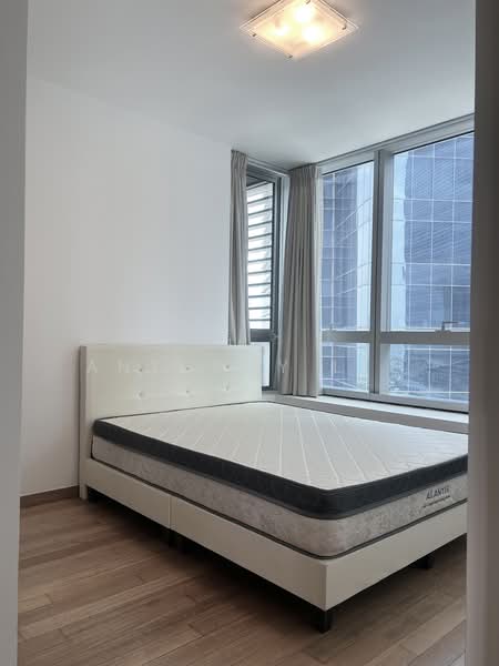 Marina Bay Residences, 18 Marina Boulevard, 2 Bedrooms, 1,055 sqft, Condominium For Rent, by Anthony Lee, 500232686 - Bedroom - PropertyGuru.com.sg