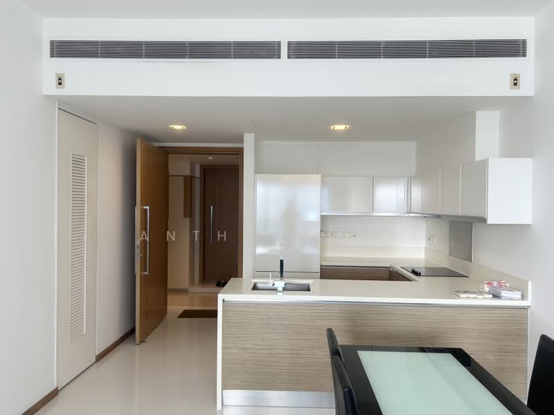 Marina Bay Residences, 18 Marina Boulevard, 2 Bedrooms, 1,055 sqft, Condominium For Rent, by Anthony Lee, 500232686 - Kitchen - PropertyGuru.com.sg