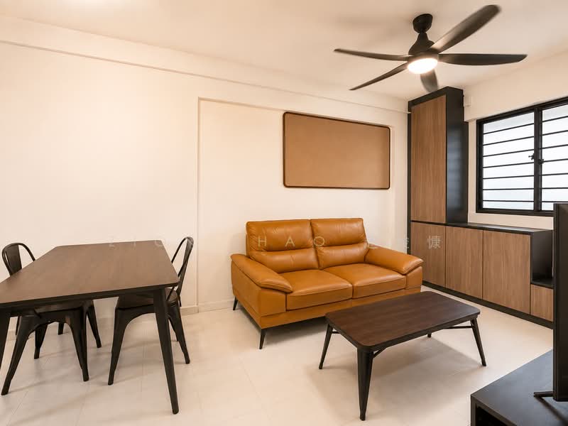 316 Hougang Avenue 7, 316 Hougang Avenue 7, 2 Bedrooms, 711 sqft, HDB Flat For Rent, by Zion Zhao 赵峻慷, 500232690 - Living Room - PropertyGuru.com.sg