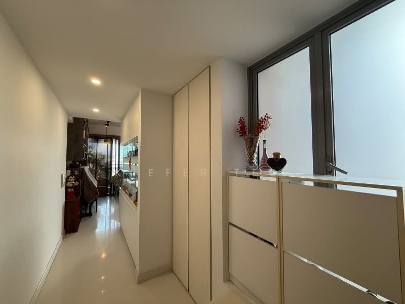 Ascentia Sky, 3 Alexandra View, 3 Bedrooms, 1,475 sqft, Apartment For Sale, by Kiefer Teo, 500232692 - Corridor - PropertyGuru.com.sg
