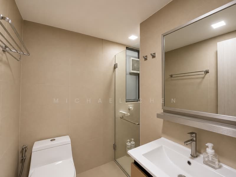 Parkview Apartments, 3 Bukit Batok Street 25, 3 Bedrooms, 1,130 sqft, Apartment For Sale, by Michael Chen, 500232693 - Bathroom - PropertyGuru.com.sg