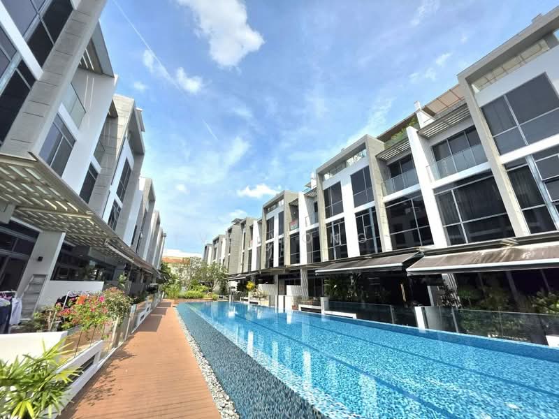 Belgravia Villas, 200 Ang Mo Kio Avenue 5, 5 Bedrooms, 3,584 sqft, Cluster House For Sale, by Eve Wong, 500232696 - Exterior - PropertyGuru.com.sg