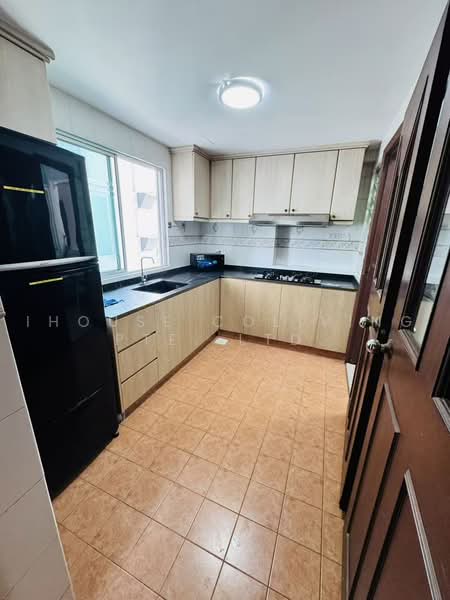 Maysprings, 6 Petir Road, Room Rental, 90 sqft, Apartment For Rent, by Leo, 500232703 - Kitchen - PropertyGuru.com.sg