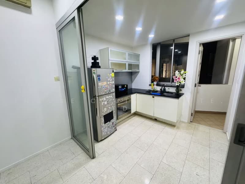 Kerrisdale, 36 Sturdee Road, Room Rental, 80 sqft, Condominium For Rent, by Leo, 500232714 - Kitchen - PropertyGuru.com.sg