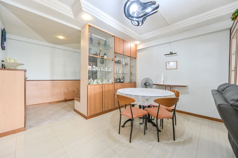 284 Toh Guan Road, 284 Toh Guan Road, 3 Bedrooms, 1,313 sqft, HDB Flat For Sale, by Adriel Li Yewen, 500232716 - Dining Room - PropertyGuru.com.sg
