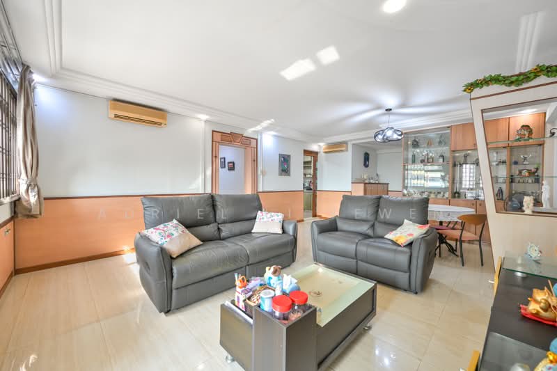 284 Toh Guan Road, 284 Toh Guan Road, 3 Bedrooms, 1,313 sqft, HDB Flat For Sale, by Adriel Li Yewen, 500232716 - Living Room - PropertyGuru.com.sg