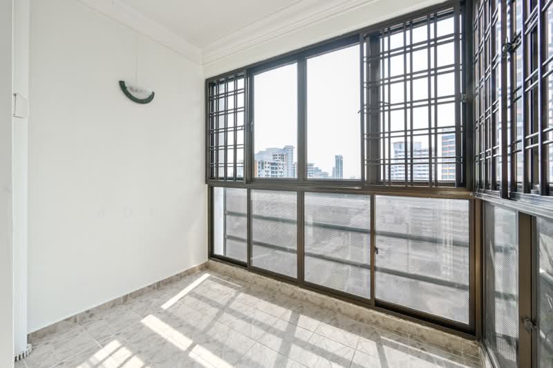 284 Toh Guan Road, 284 Toh Guan Road, 3 Bedrooms, 1,313 sqft, HDB Flat For Sale, by Adriel Li Yewen, 500232716 - Balcony - PropertyGuru.com.sg