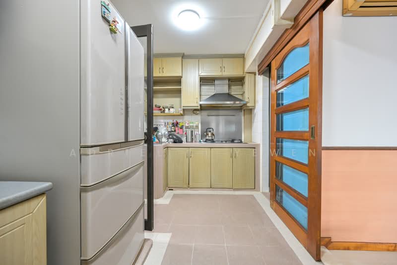 284 Toh Guan Road, 284 Toh Guan Road, 3 Bedrooms, 1,313 sqft, HDB Flat For Sale, by Adriel Li Yewen, 500232716 - Kitchen - PropertyGuru.com.sg