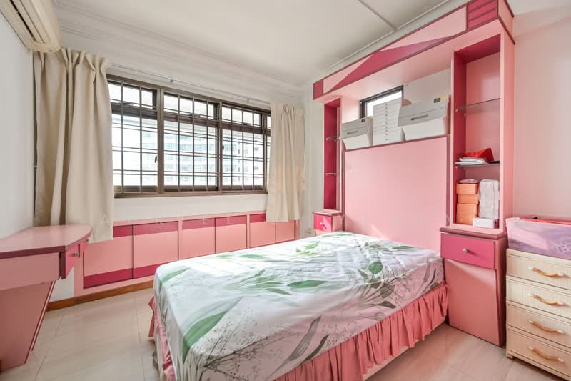 284 Toh Guan Road, 284 Toh Guan Road, 3 Bedrooms, 1,313 sqft, HDB Flat For Sale, by Adriel Li Yewen, 500232716 - Bedroom - PropertyGuru.com.sg