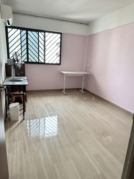 460 Jurong West Street 41, 460 Jurong West Street 41, Room Rental, 129 sqft, HDB Flat For Rent, by Felicia Anna Lee, 500232732 - A new Queen size bed will be provided - PropertyGuru.com.sg