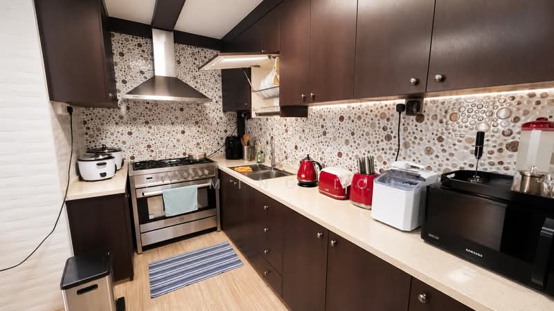 359 Yishun Ring Road, 359 Yishun Ring Road, 4 Bedrooms, 1,572 sqft, HDB Flat For Sale, by Yi Ming Loh, 500232744 - Kitchen - PropertyGuru.com.sg