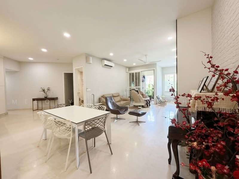 Duchess Crest, 66 Duchess Avenue, 4 Bedrooms, 2,088 sqft, Condominium For Sale, by Melody Azyliae Chiam, 500232745 - Living Room - PropertyGuru.com.sg