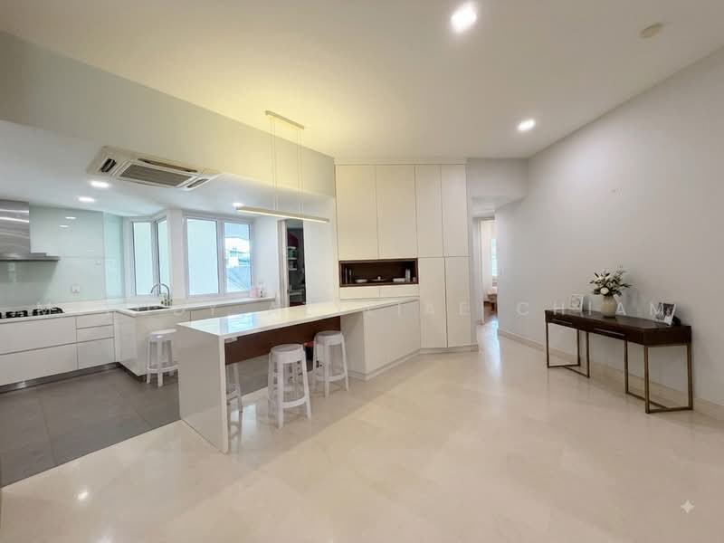 Duchess Crest, 66 Duchess Avenue, 4 Bedrooms, 2,088 sqft, Condominium For Sale, by Melody Azyliae Chiam, 500232745 - Kitchen - PropertyGuru.com.sg