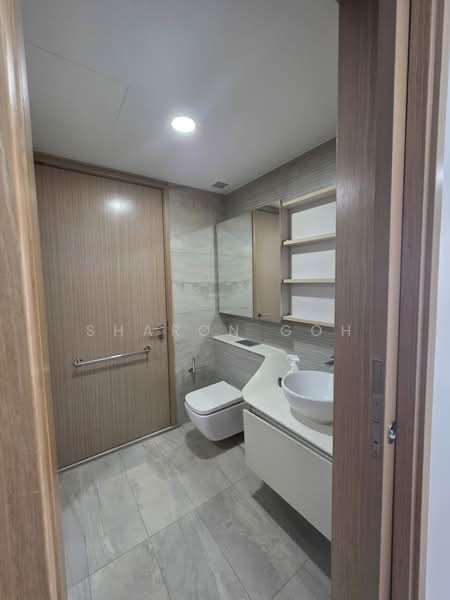 High Park Residences, 27 Fernvale Road, 2 Bedrooms, 592 sqft, Condominium For Sale, by Sharon Goh, 500232752 - Bathroom - PropertyGuru.com.sg
