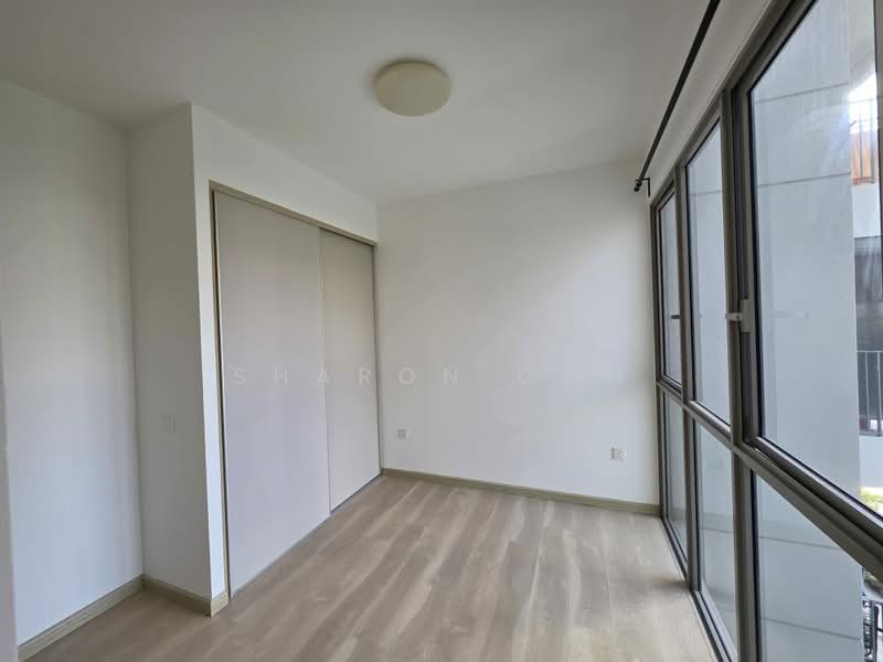 High Park Residences, 27 Fernvale Road, 2 Bedrooms, 592 sqft, Condominium For Sale, by Sharon Goh, 500232752 - Master bedroom - PropertyGuru.com.sg