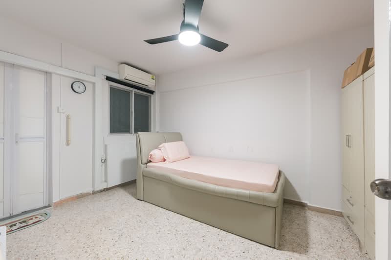 616 Bedok Reservoir Road, 616 Bedok Reservoir Road, 2 Bedrooms, 732 sqft, HDB Flat For Sale, by Jared Kang, 500232758 - Bedroom - PropertyGuru.com.sg