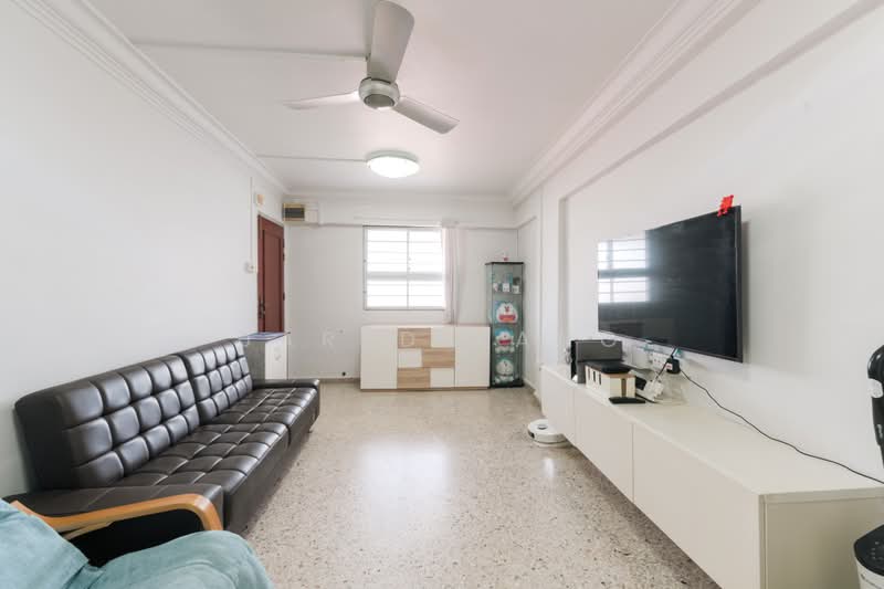616 Bedok Reservoir Road, 616 Bedok Reservoir Road, 2 Bedrooms, 732 sqft, HDB Flat For Sale, by Jared Kang, 500232758 - Living Room - PropertyGuru.com.sg