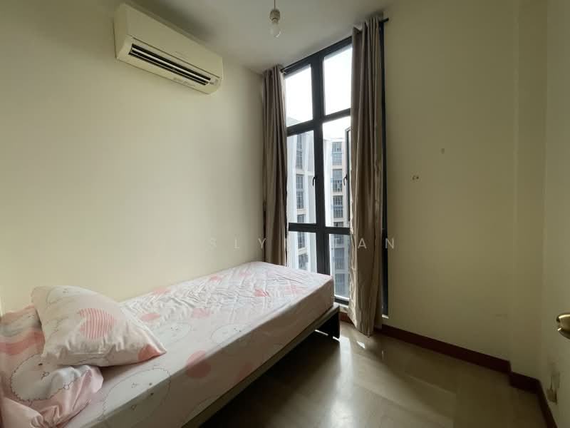 East Meadows, 34 Tanah Merah Kechil Road, 3 Bedrooms, 1,356 sqft, Condominium For Sale, by Jeslyn Tan, 500232759 - Bedroom - PropertyGuru.com.sg