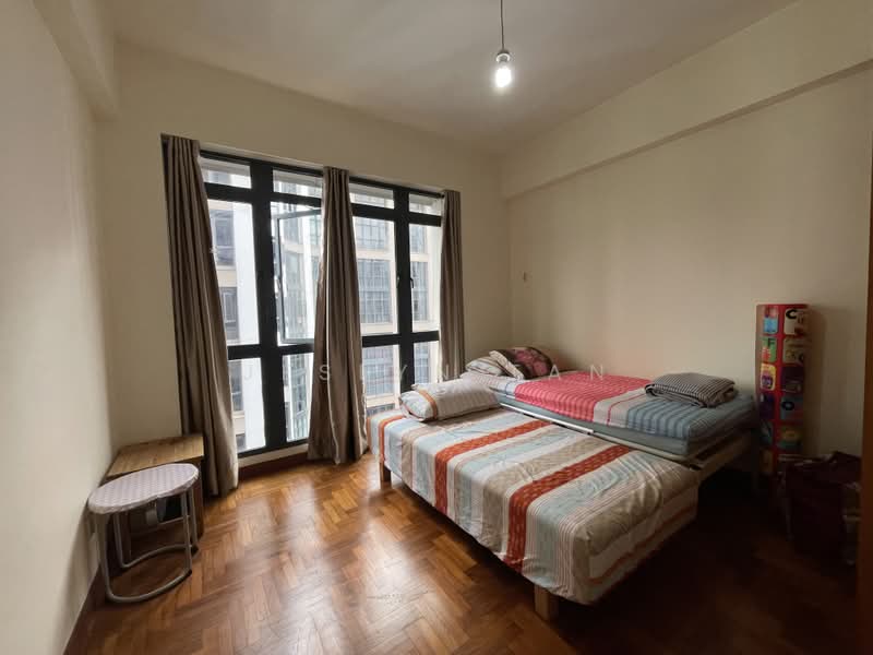 East Meadows, 34 Tanah Merah Kechil Road, 3 Bedrooms, 1,356 sqft, Condominium For Sale, by Jeslyn Tan, 500232759 - Bedroom - PropertyGuru.com.sg