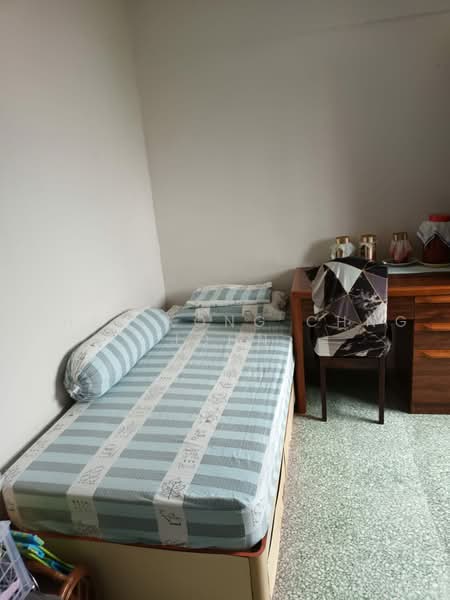 24 Hougang Avenue 3, 24 Hougang Avenue 3, Room Rental, 150 sqft, HDB Flat For Rent, by Chee Kong Chng John, 500232772 - Bedroom - PropertyGuru.com.sg