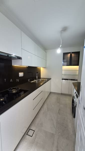 Belgravia Ace, 100 Belgravia Drive, 5 Bedrooms, 4,058 sqft, Semi-Detached House For Sale, by Tan Kiat Beng, 500232786 - Kitchen - PropertyGuru.com.sg