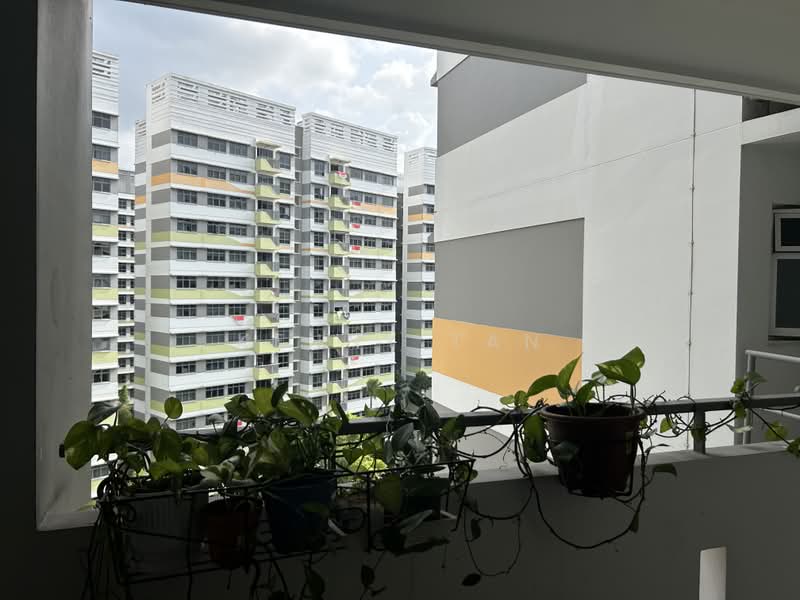 623A Tampines Avenue 12, 623A Tampines Avenue 12, 3 Bedrooms, 1,001 sqft, HDB Flat For Sale, by Kenny Tan, 500232788 - Exterior - PropertyGuru.com.sg