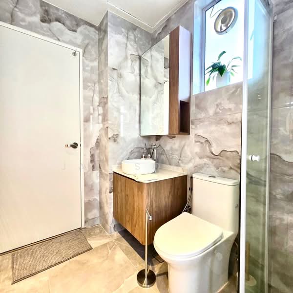 Loyang Villas, Loyang View, 6 Bedrooms, 2,600 sqft, Terraced House For Rent, by Jackson B., 500232789 - PropertyGuru.com.sg