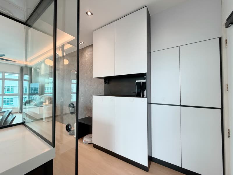 282A Sengkang East Avenue, 282A Sengkang East Avenue, 3 Bedrooms, 990 sqft, HDB Flat For Sale, by Alexis Quek, 500232793 - Living Room - PropertyGuru.com.sg