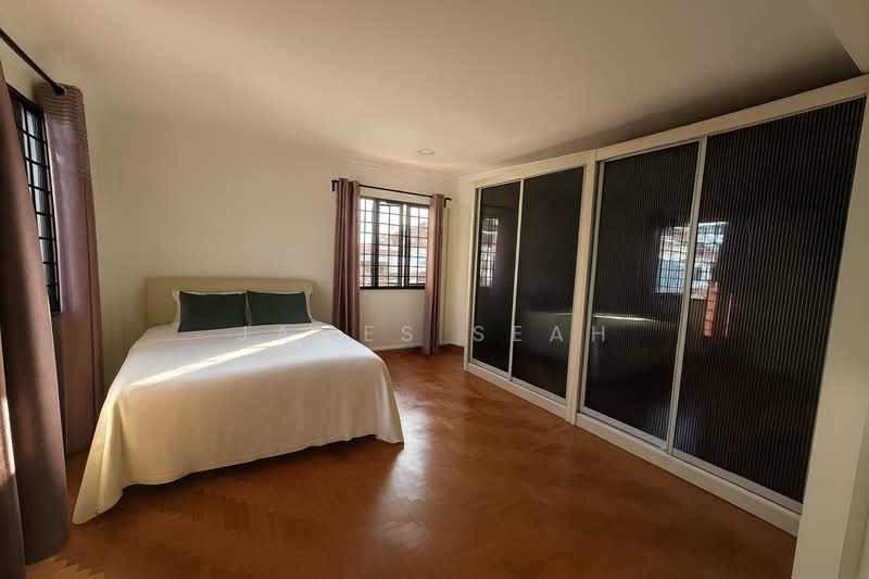 Kovan, Kovan, 4 Bedrooms, 3,115 sqft, Corner Terrace For Sale, by James Seah, 500232796 - Bedroom - PropertyGuru.com.sg