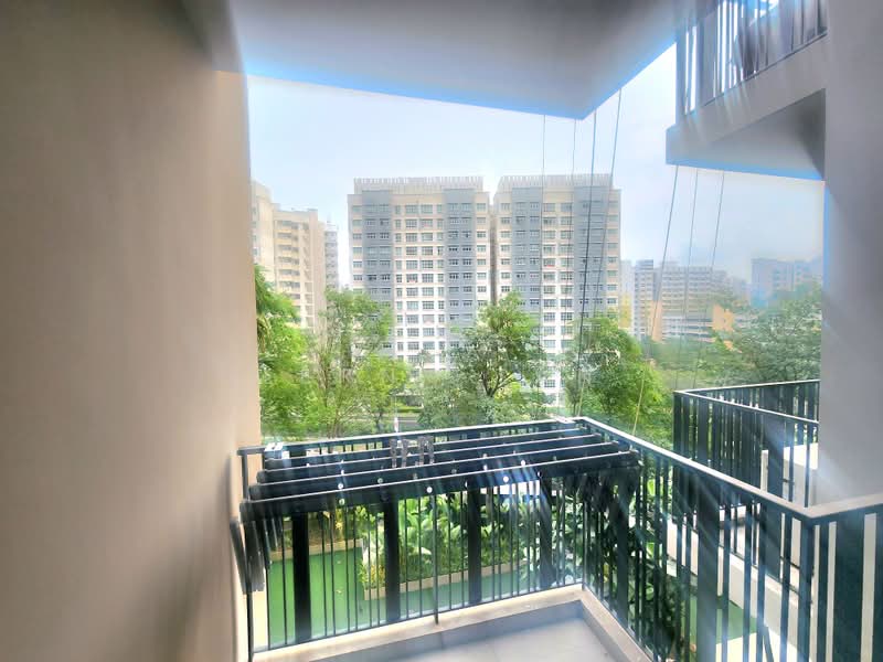 Well Maintained 1 Bedroom + Study For Sale !, , 1 Bedroom, 495 sqft, Condominium For Sale, by Lenny Tan, 500232801 - Balcony - PropertyGuru.com.sg