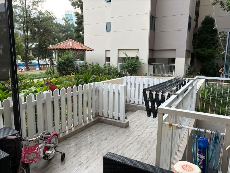 Pinevale, 2 Tampines Street 73, 3 Bedrooms, 1,581 sqft, Condominium For Sale, by Agnes Chan, 500232803 - Balcony - PropertyGuru.com.sg