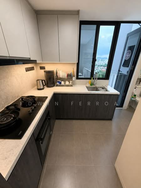 Waterbank at Dakota, 80 Dakota Crescent, 4 Bedrooms, 1,572 sqft, Condominium For Sale, by Edwin Ferroa, 500232816 - Kitchen - PropertyGuru.com.sg
