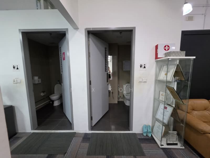 Kallang Pudding Road, Kallang Pudding Road, 5,295 sqft, Light Industrial (B1) For Rent, by Max Koh, 500232819 - Bathroom - CommercialGuru.com.sg