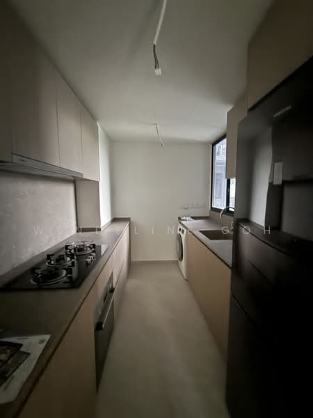 KI Residences At Brookvale, 10 Brookvale Drive, 3 Bedrooms, 936 sqft, Condominium For Rent, by Wendeline Goh, 500232827 - Kitchen - PropertyGuru.com.sg
