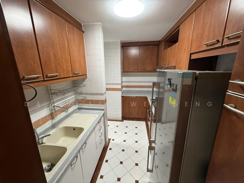 Montrosa, 132 Hillview Avenue, 3 Bedrooms, 1,194 sqft, Condominium For Rent, by David Lim Wee Seng, 500232835 - Kitchen - PropertyGuru.com.sg